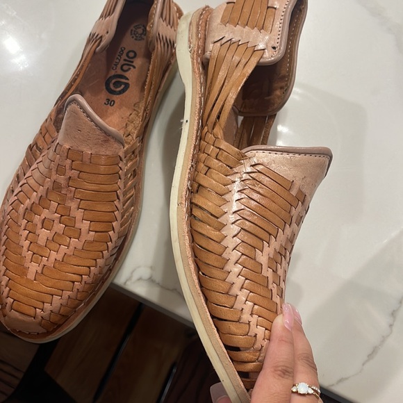 Huaraches - Picture 5 of 6